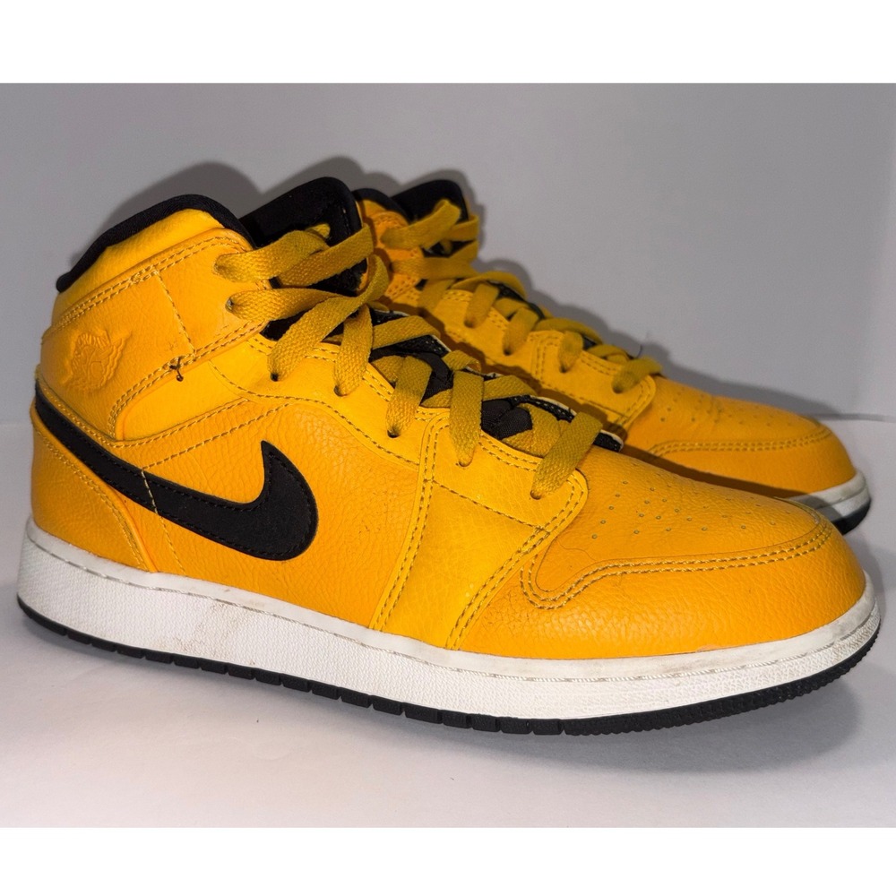 Nike Air Jordan 1 Mid University Gold Black White 554724-700 Sneakers